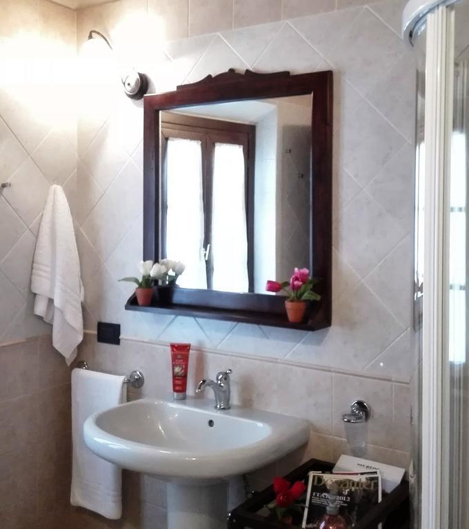 Agriturismo Luggiano Винчи Стая снимка